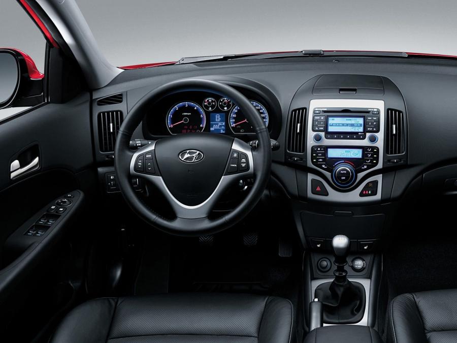  Hyundai i30 2007 года  (фото 23 из 33)